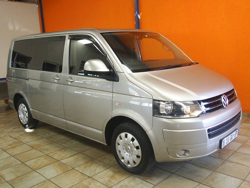 2011 VOLKSWAGEN KOMBI 2.0 TDI